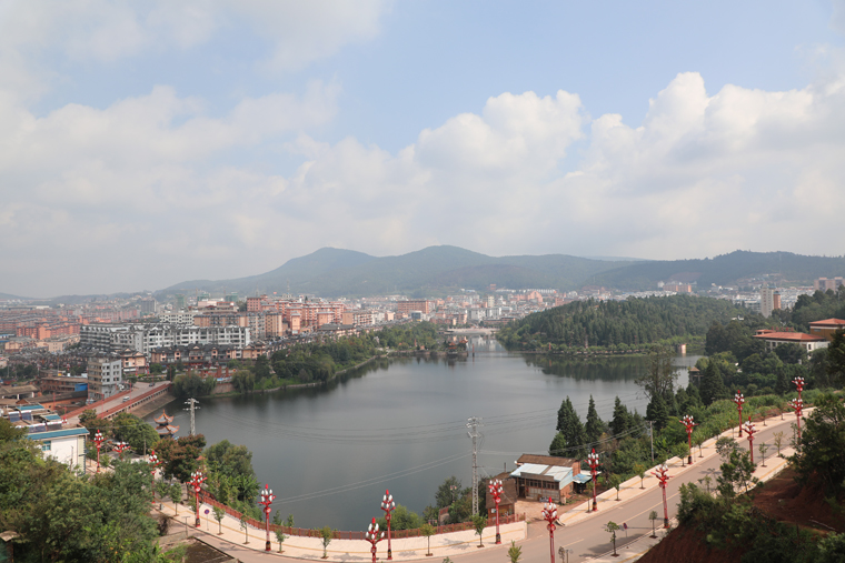 双柏县城全景